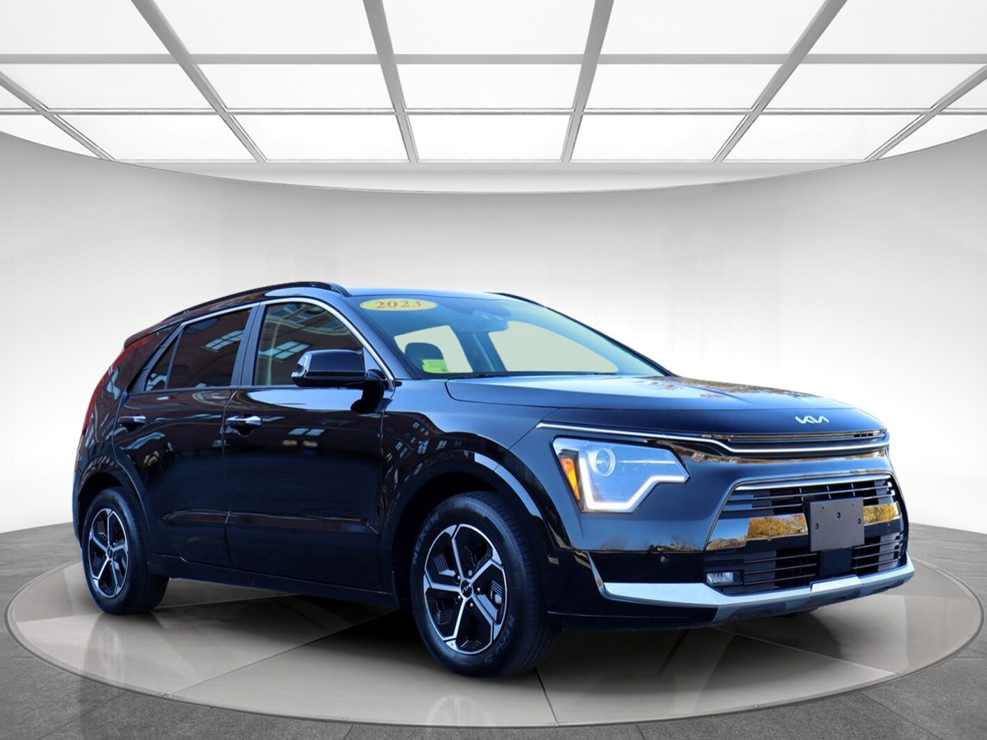 2023 Kia Niro SX photo 3