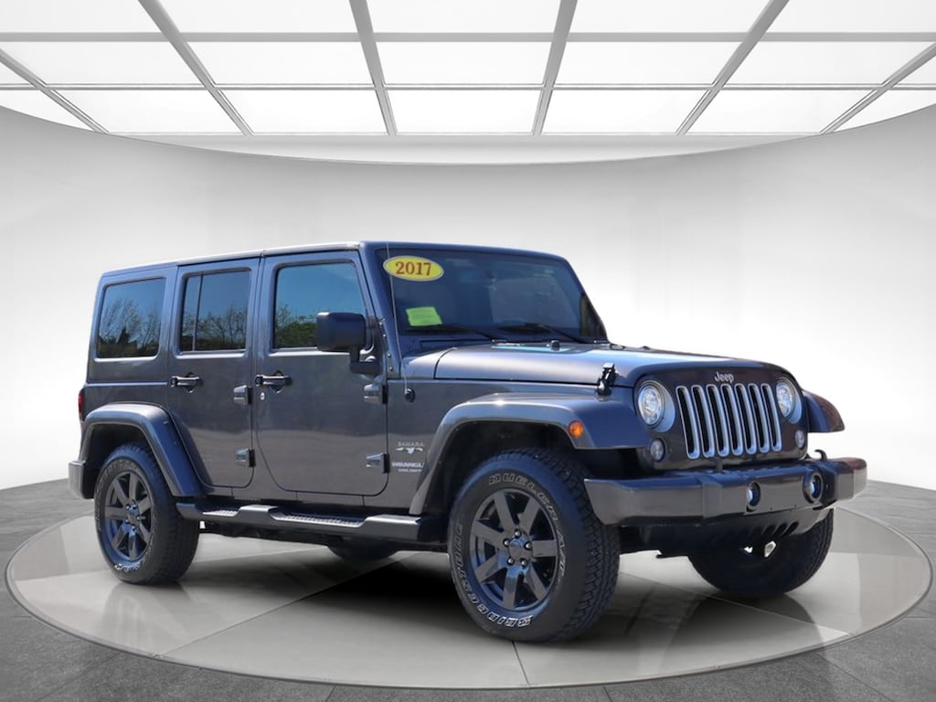 Used 2017 Jeep Wrangler JK Unlimited Sahara 4x4 SUV