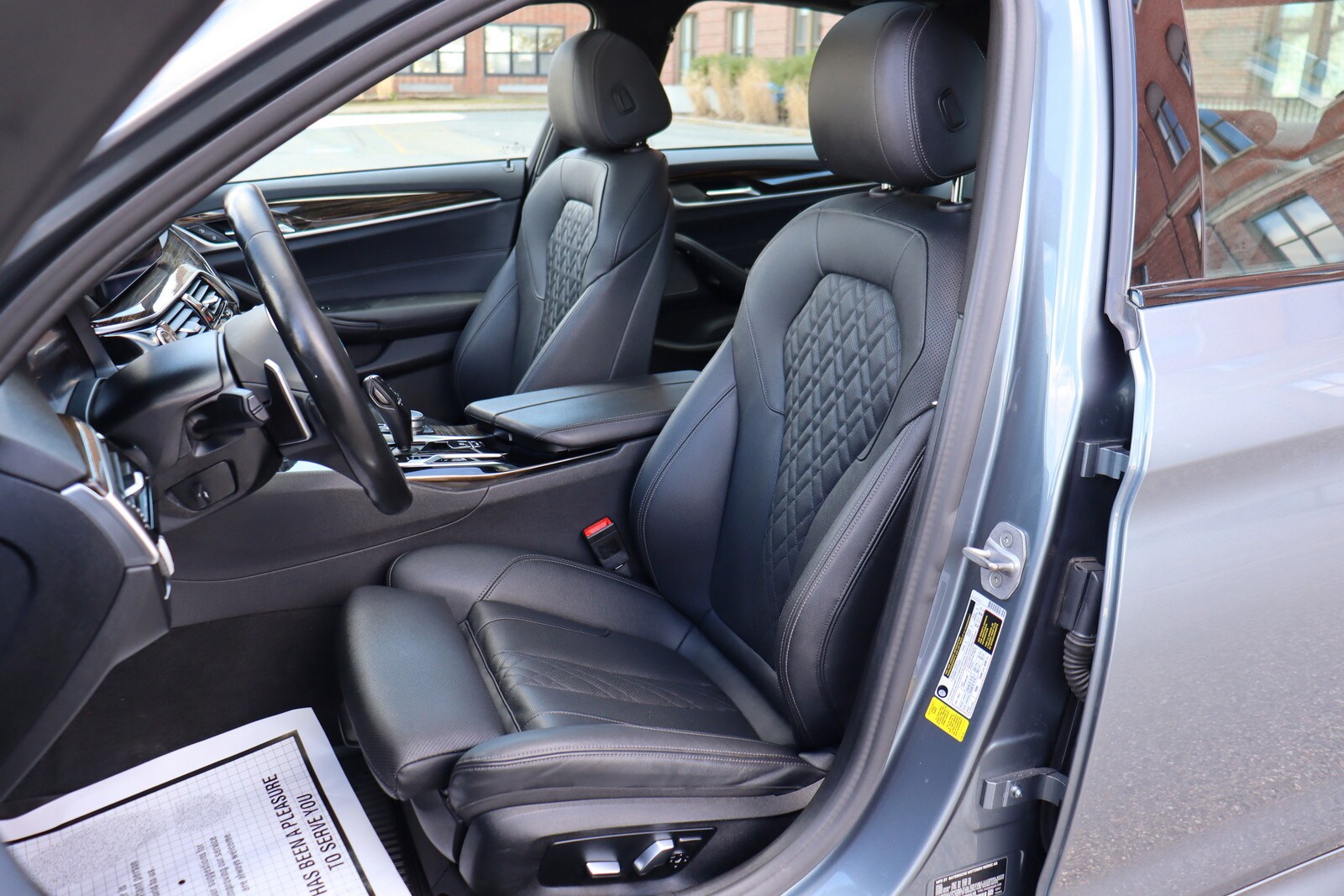 2021 BMW 5 Series 530i - Photo 12
