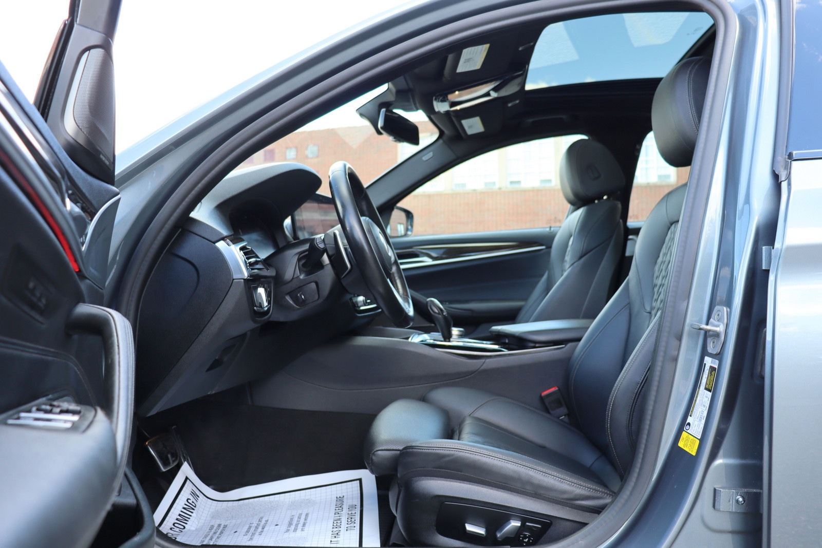 2021 BMW 5 Series 530i - Photo 11