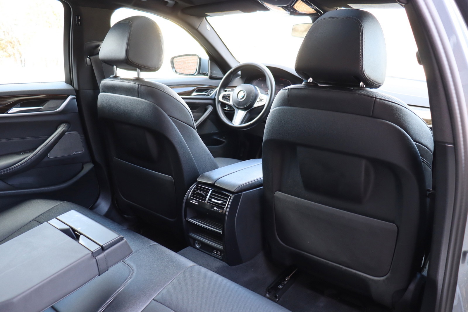 2021 BMW 5 Series 530i - Photo 18
