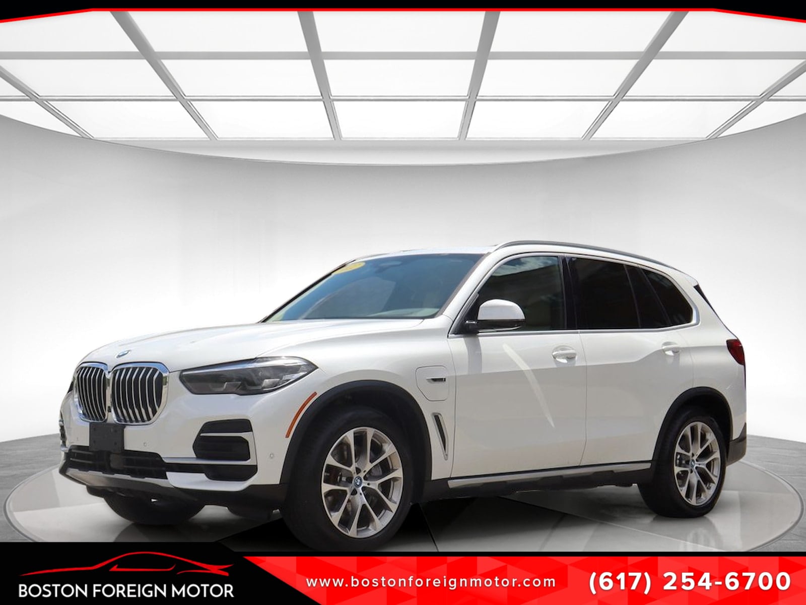 2022 BMW X5 xDrive45e's photo