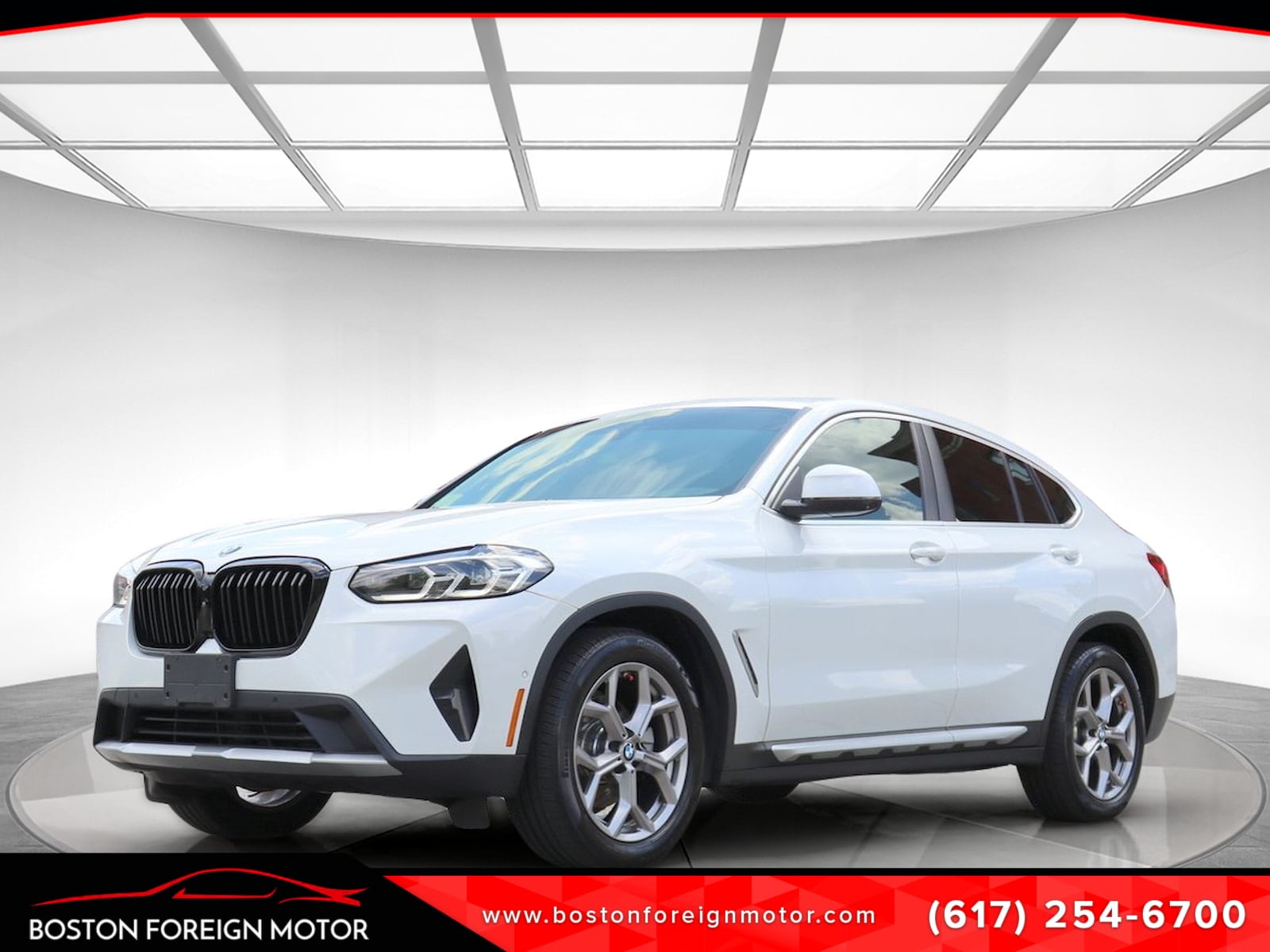 2023 BMW X4 xDrive30i's photo