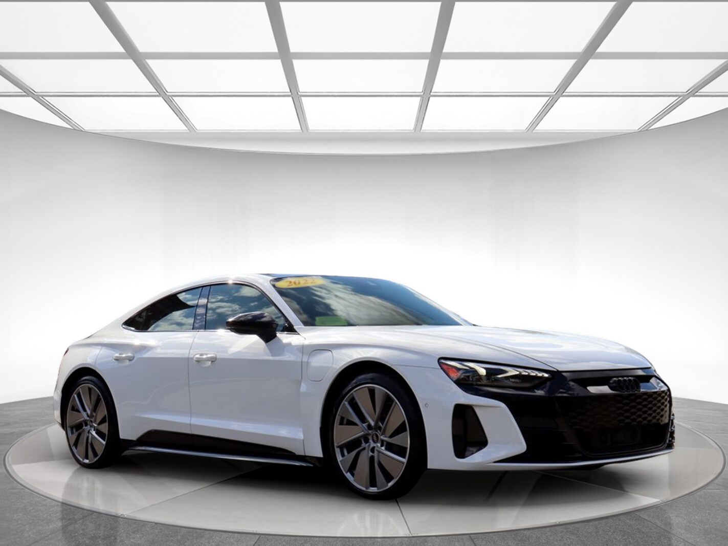 2022 Audi e-tron GT Prestige photo 3