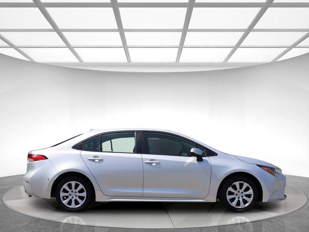 Used 2023 Toyota Corolla LE Sedan
