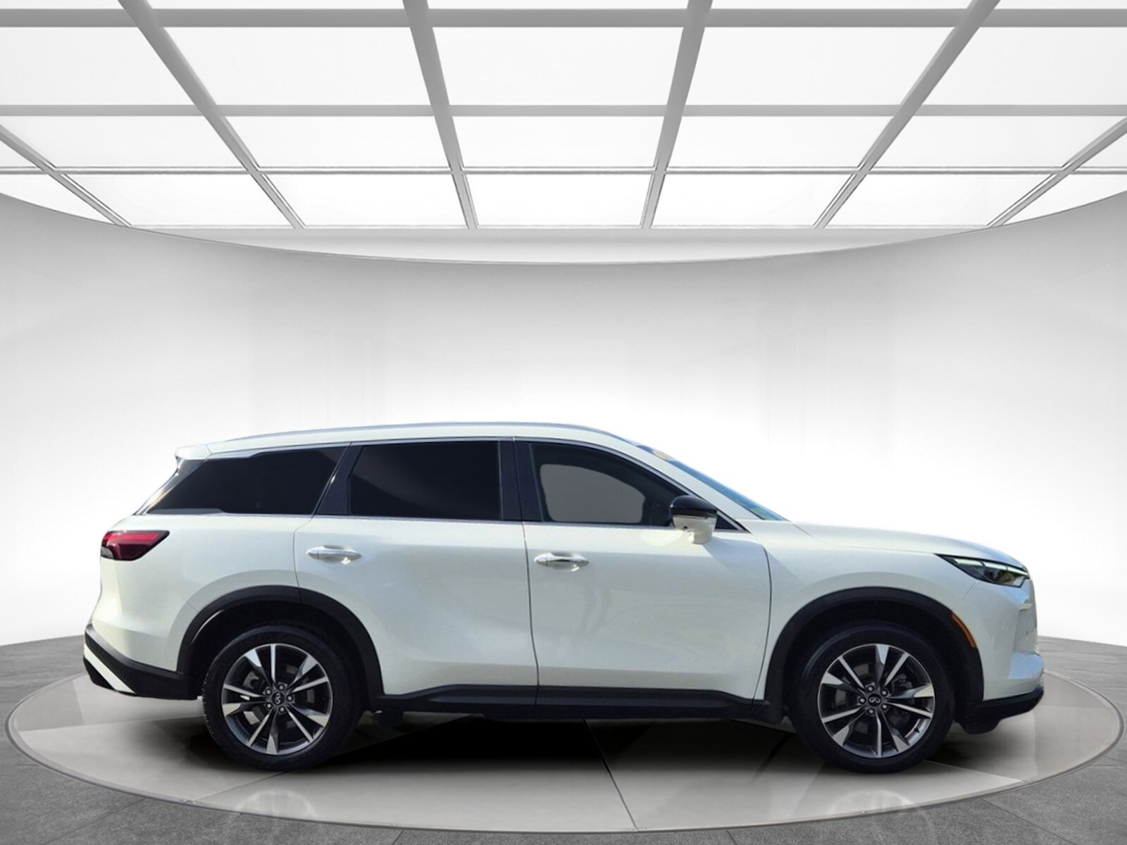 2023 Infiniti QX60 Luxe photo 4