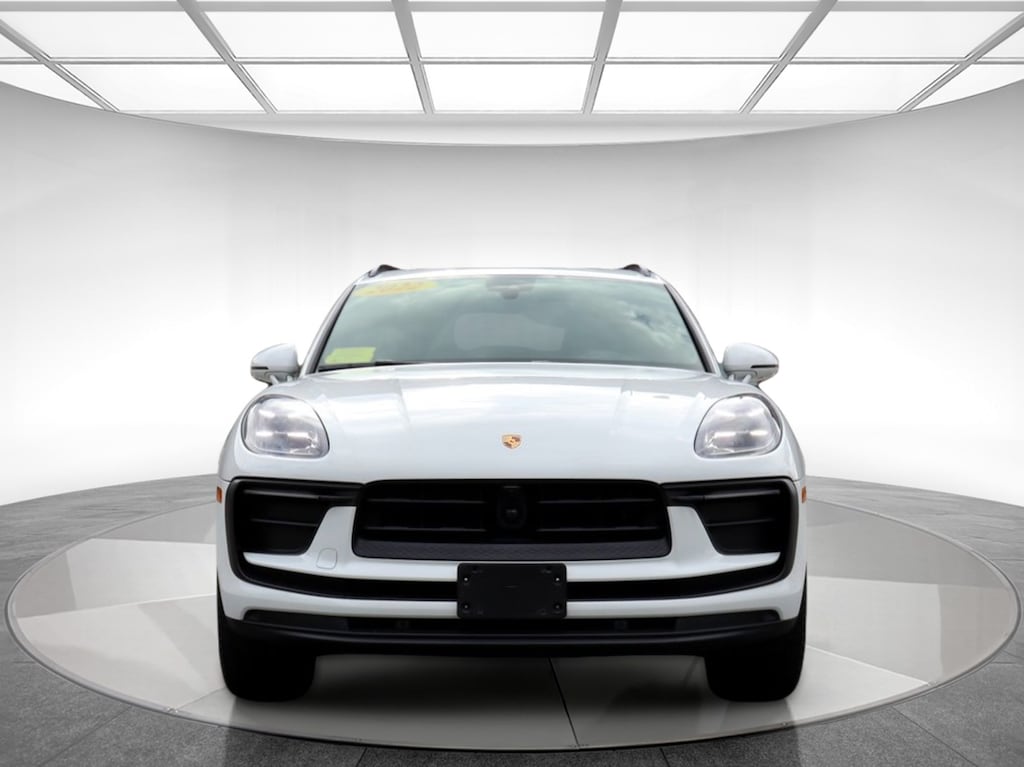 Used 2022 Porsche Macan SUV