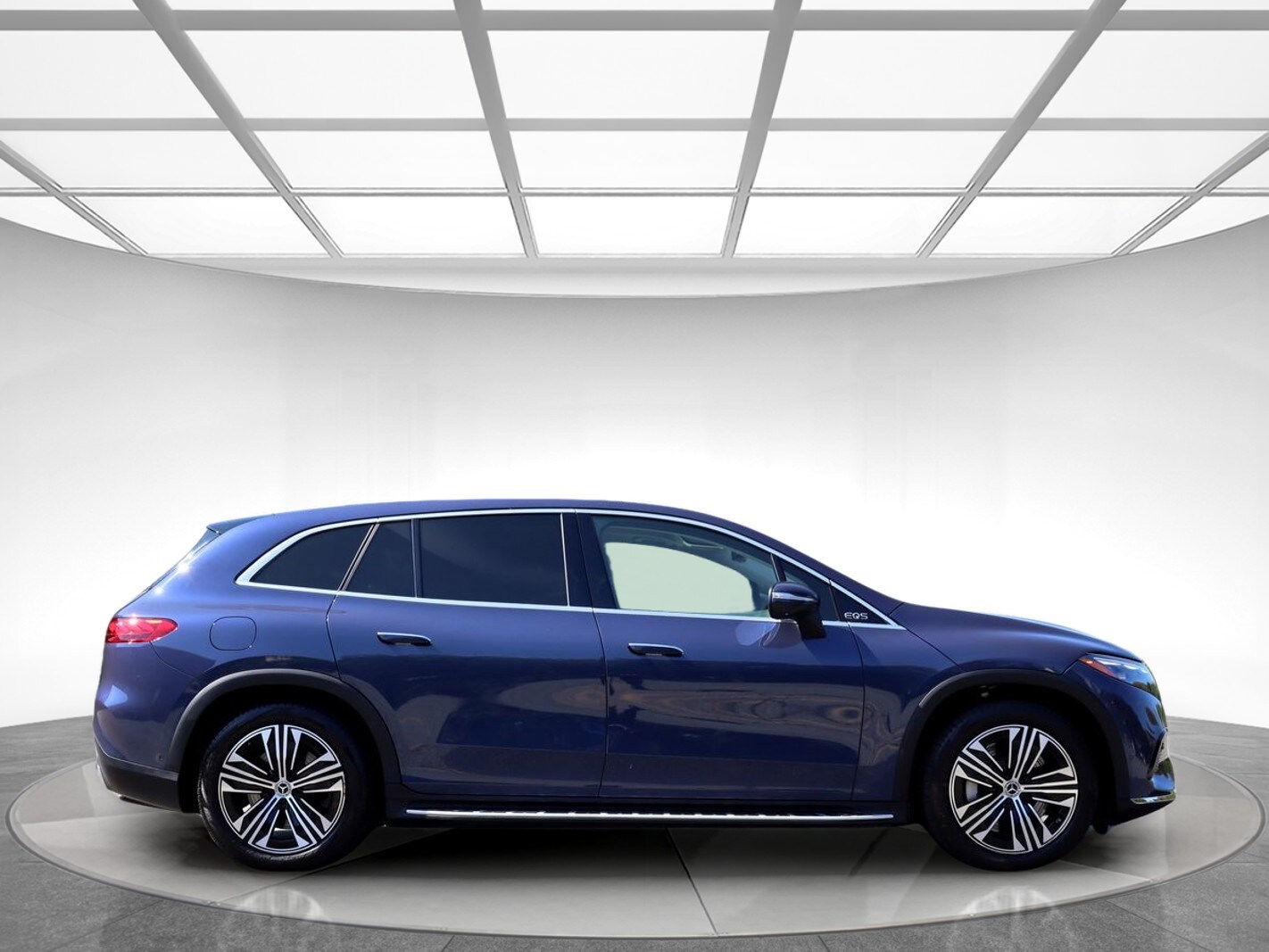 2023 Mercedes Benz EQS SUV 450 4MATIC photo 4