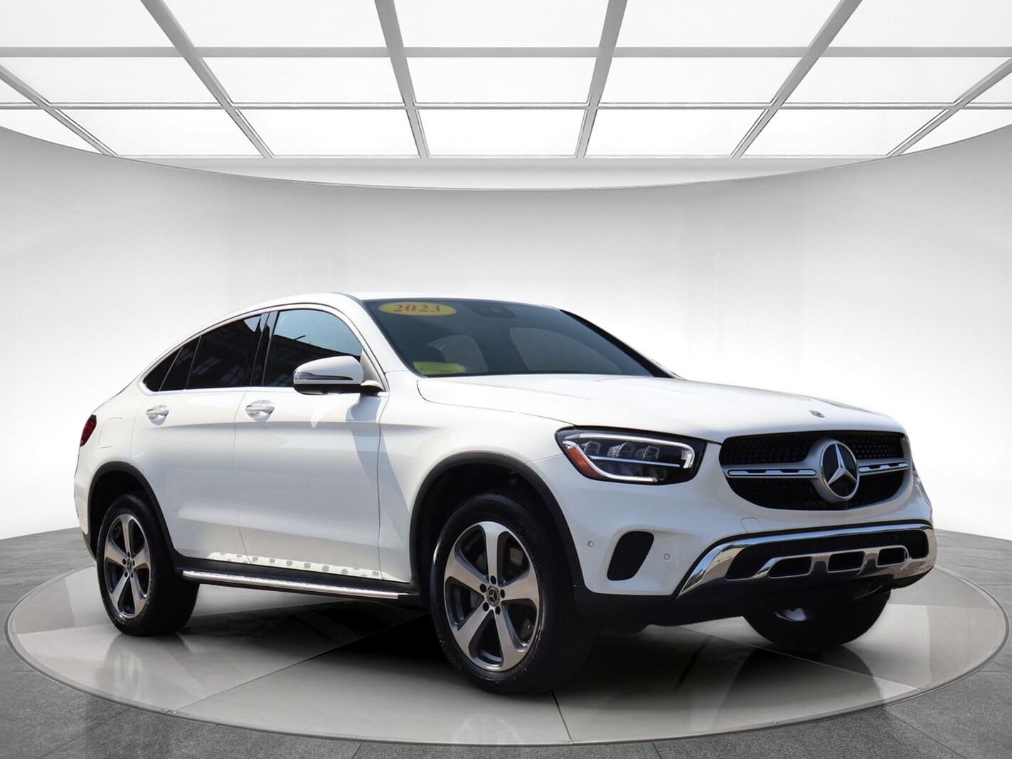 2023 Mercedes Benz GLC 300 4MATIC Coupe photo 2