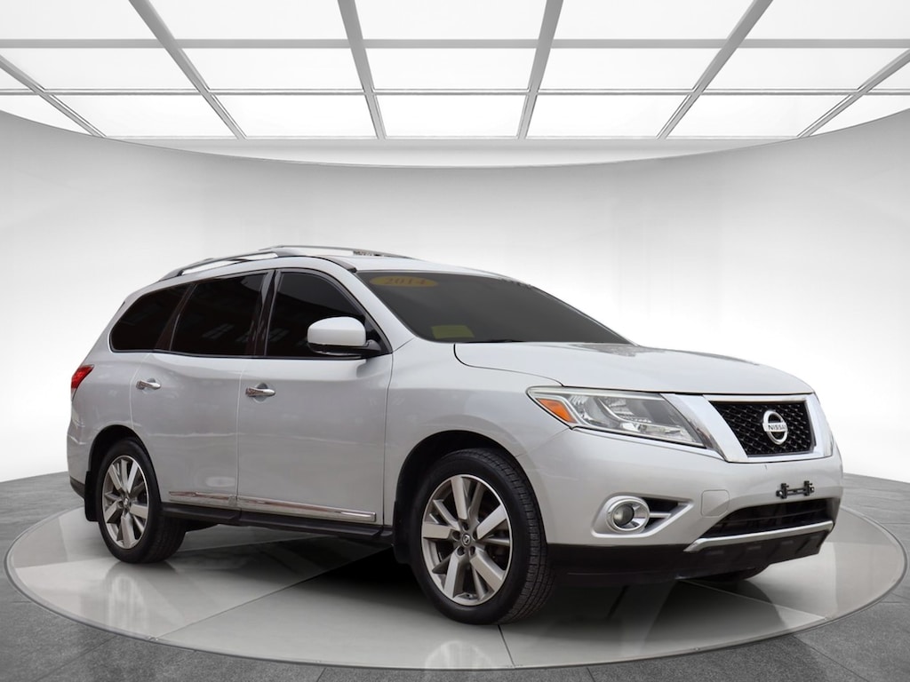 Used 2014 Nissan Pathfinder Platinum SUV
