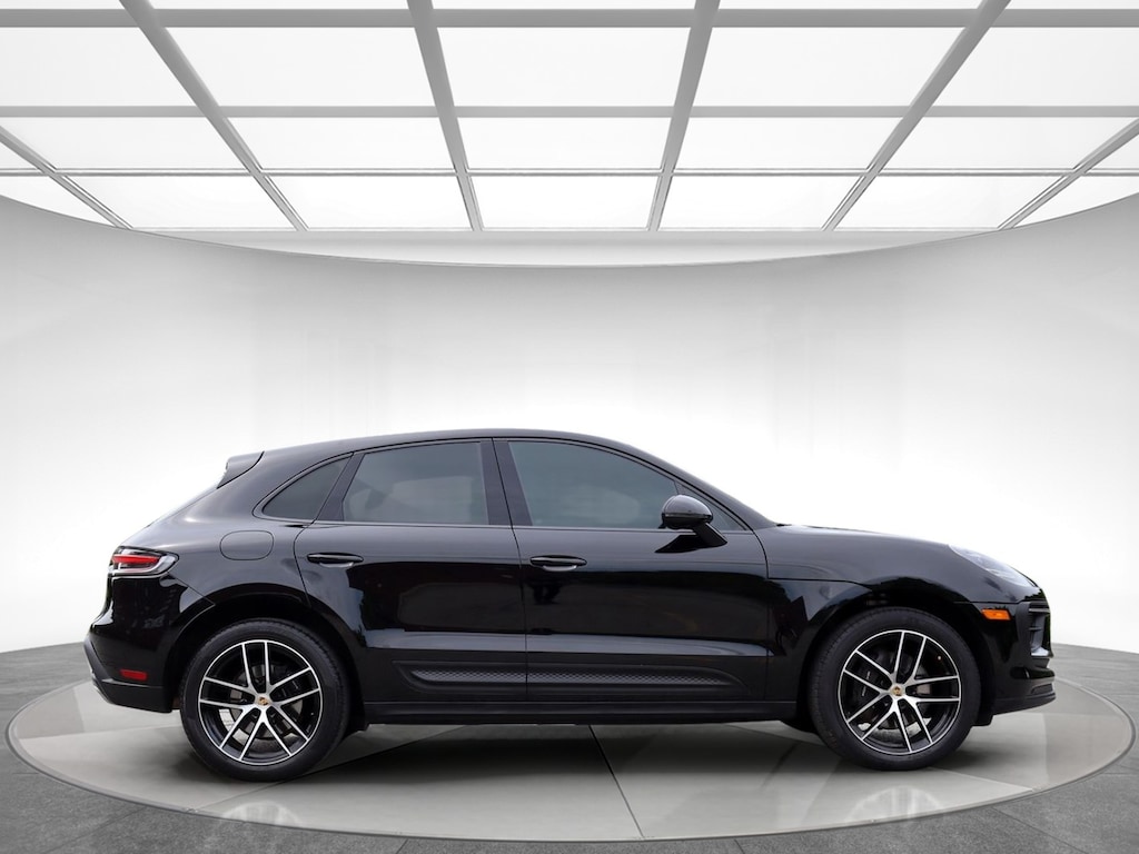 Used 2023 Porsche Macan SUV