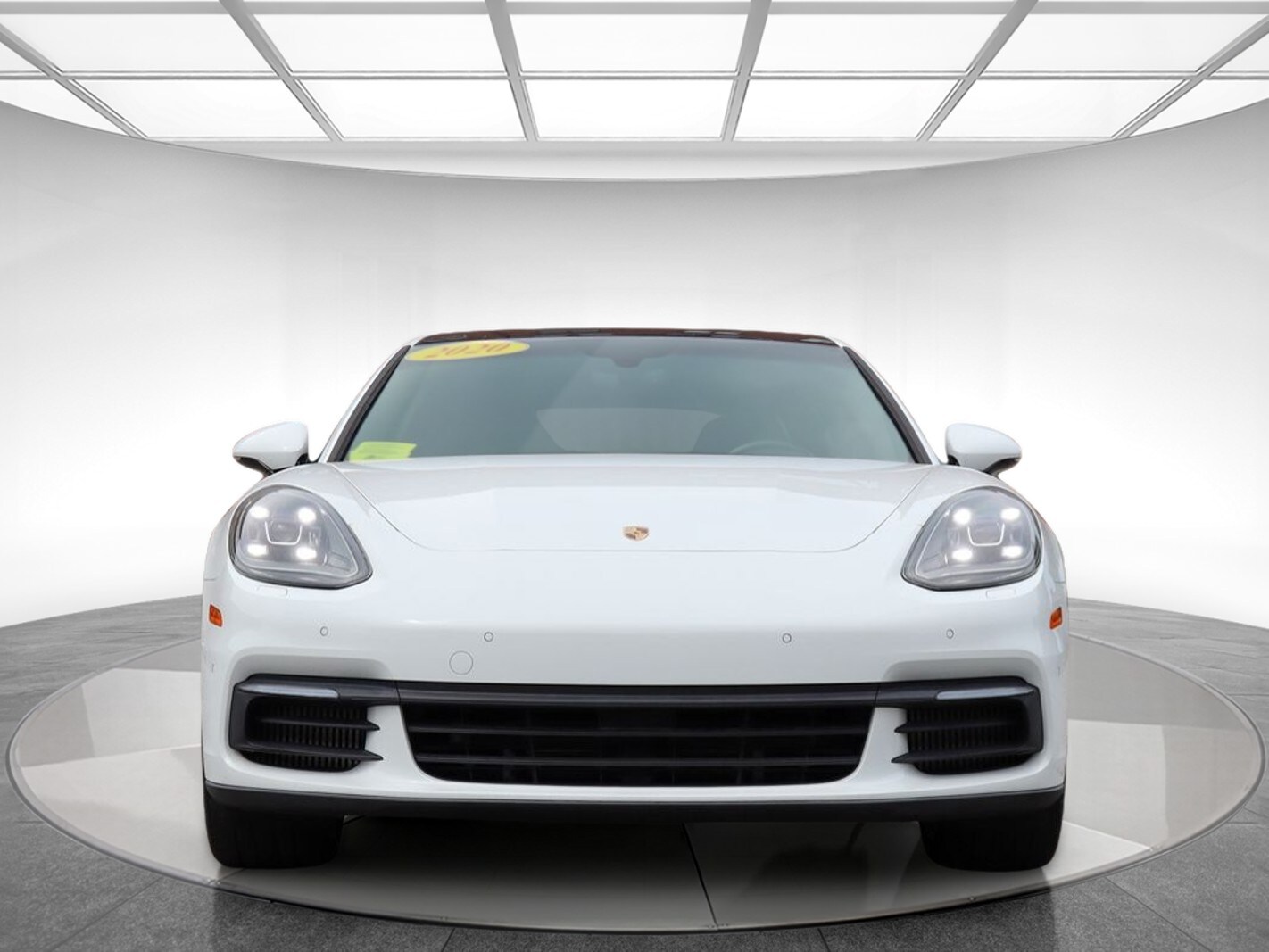 2020 Porsche Panamera E-Hybrid 4 photo 2