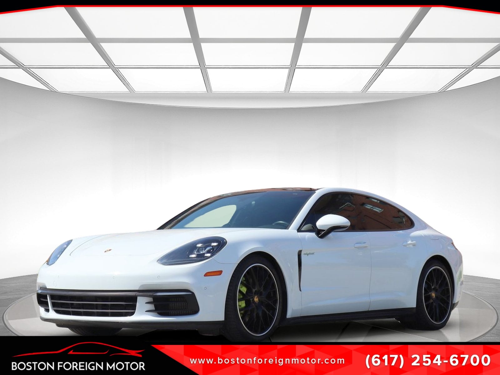 2018 Porsche Panamera 4 E-Hybrid's photo