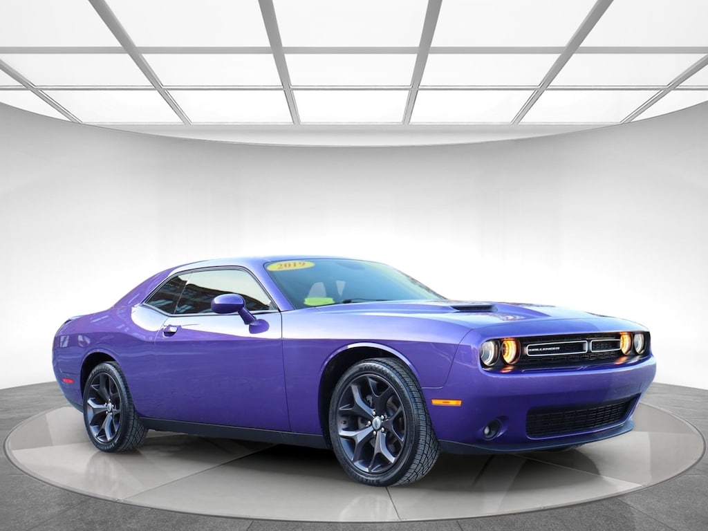 Used 2019 Dodge Challenger SXT Coupe
