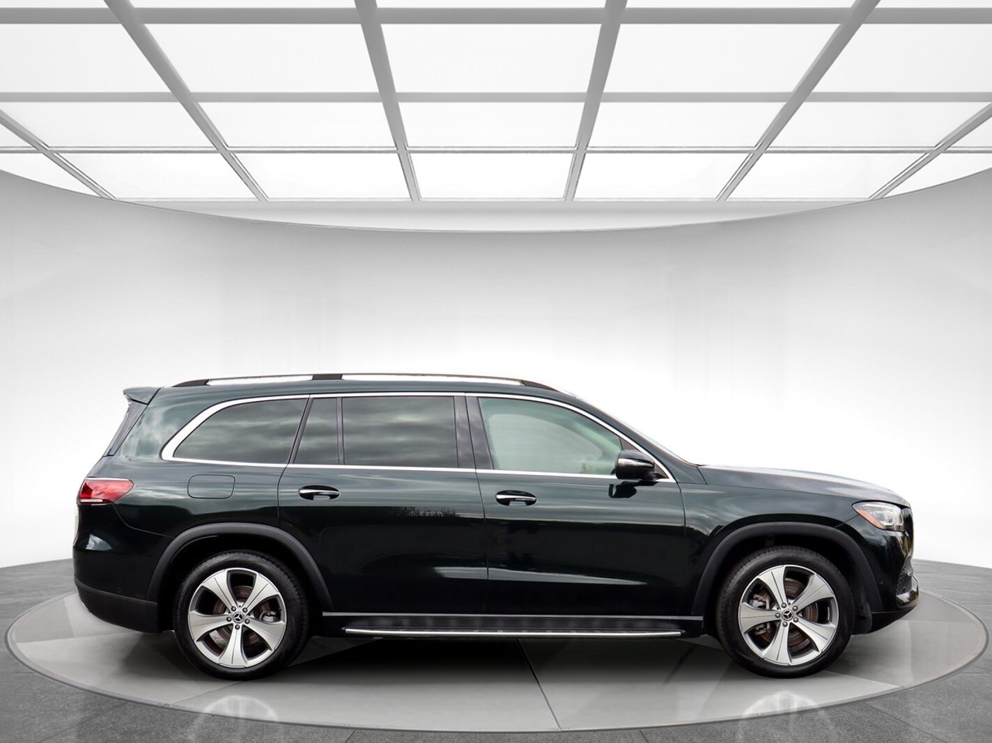 2021 Mercedes Benz GLS 450 4MATIC photo 2