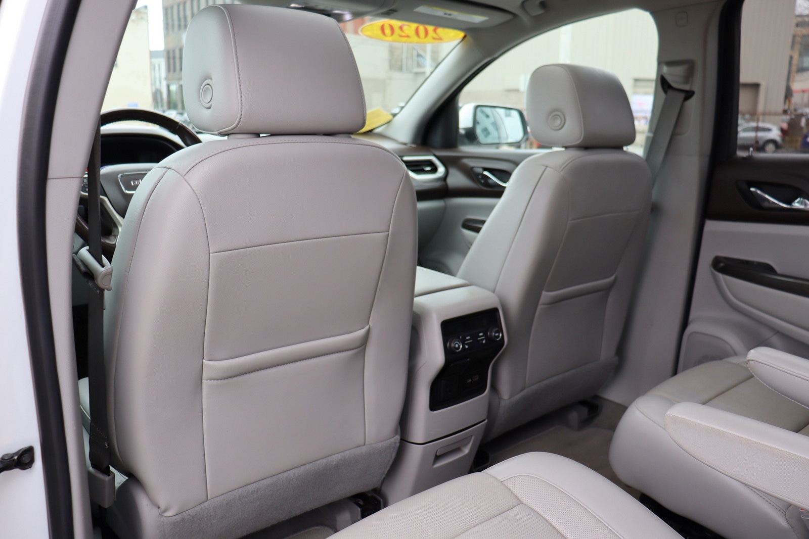 2020 GMC Acadia SLT - Photo 13