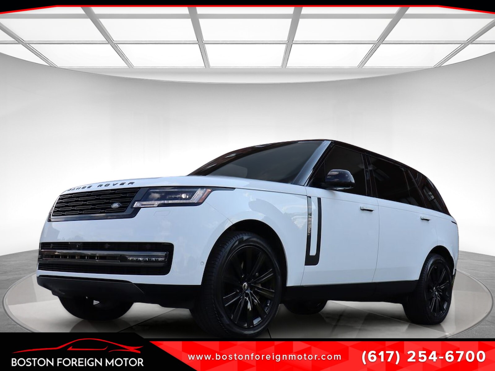 2025 Land Rover Range Rover P530 SE LWB AWD