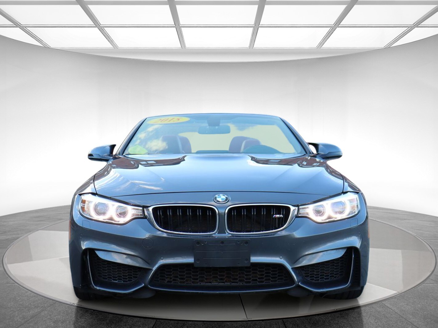 2015 Bmw M4 Convertible photo 2