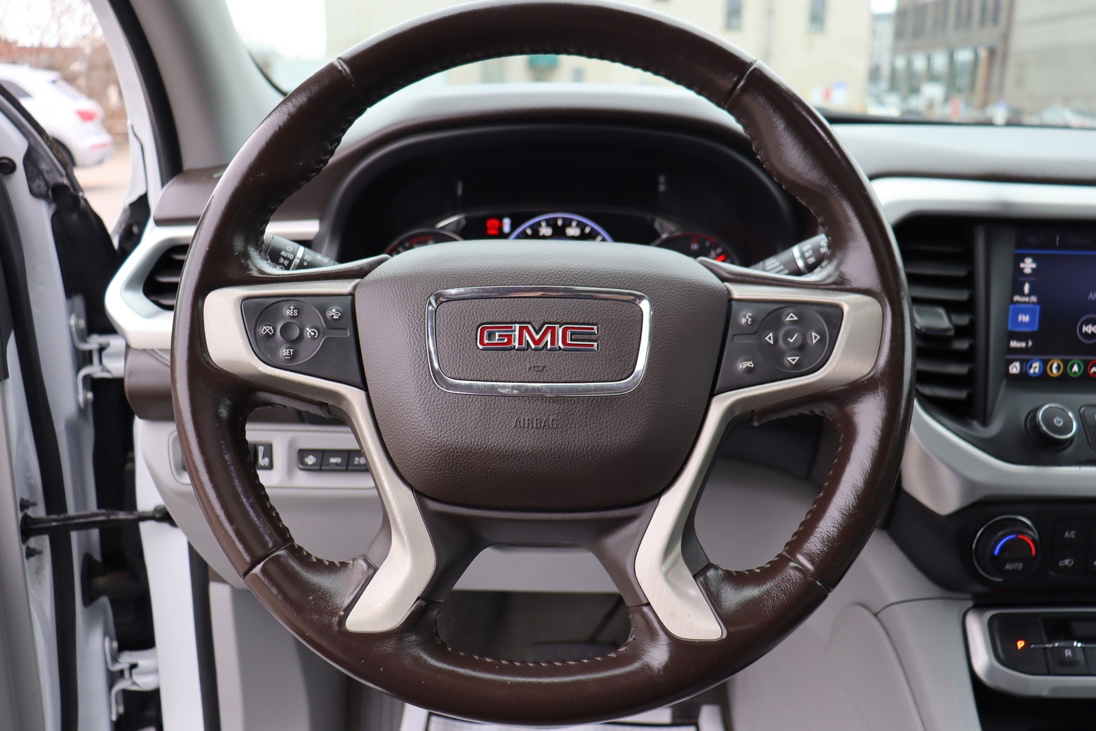 2020 GMC Acadia SLT - Photo 32