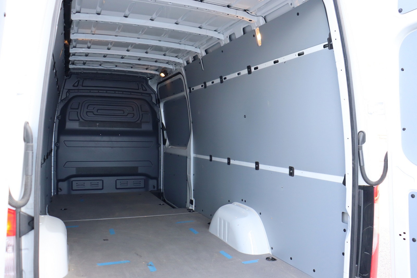 2024 Mercedes-Benz eSprinter Cargo Van Base - Photo 43