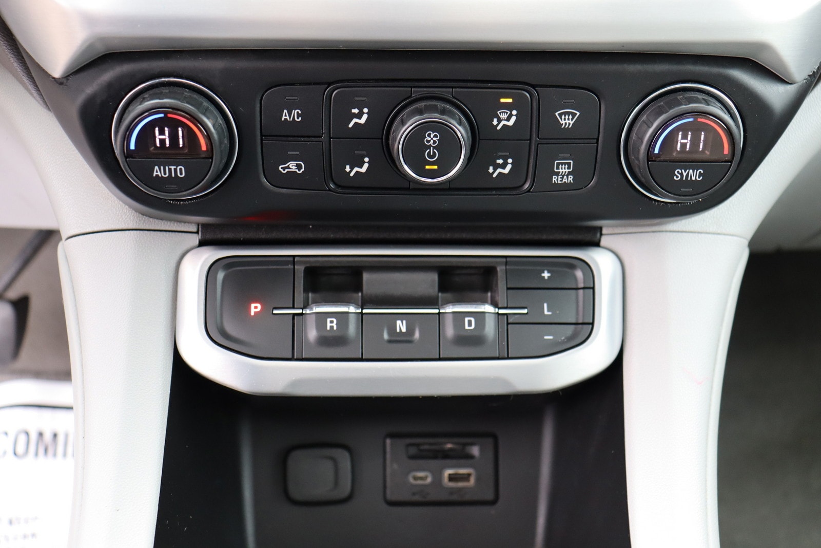 2020 GMC Acadia SLT - Photo 43