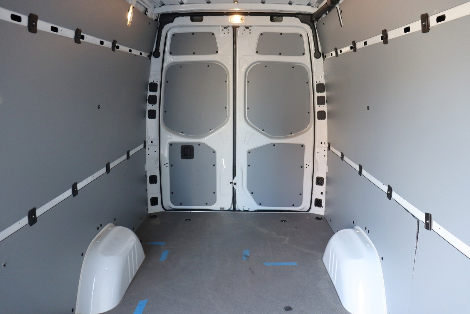 2024 Mercedes-Benz eSprinter Cargo Van Base - Photo 44
