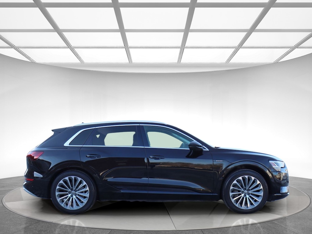 Used 2019 Audi e-tron Prestige SUV