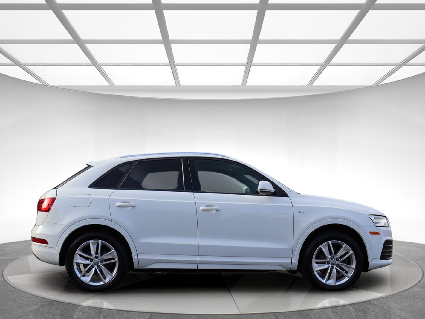 2018 Audi Q3 Premium photo 3