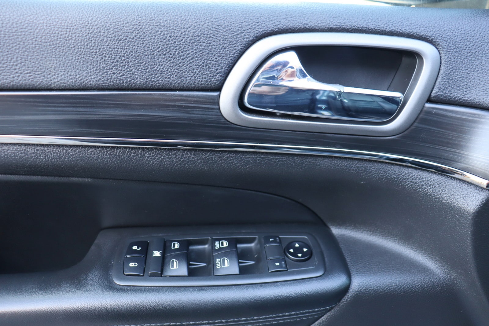 2019 Jeep Grand Cherokee Limited X - Photo 25