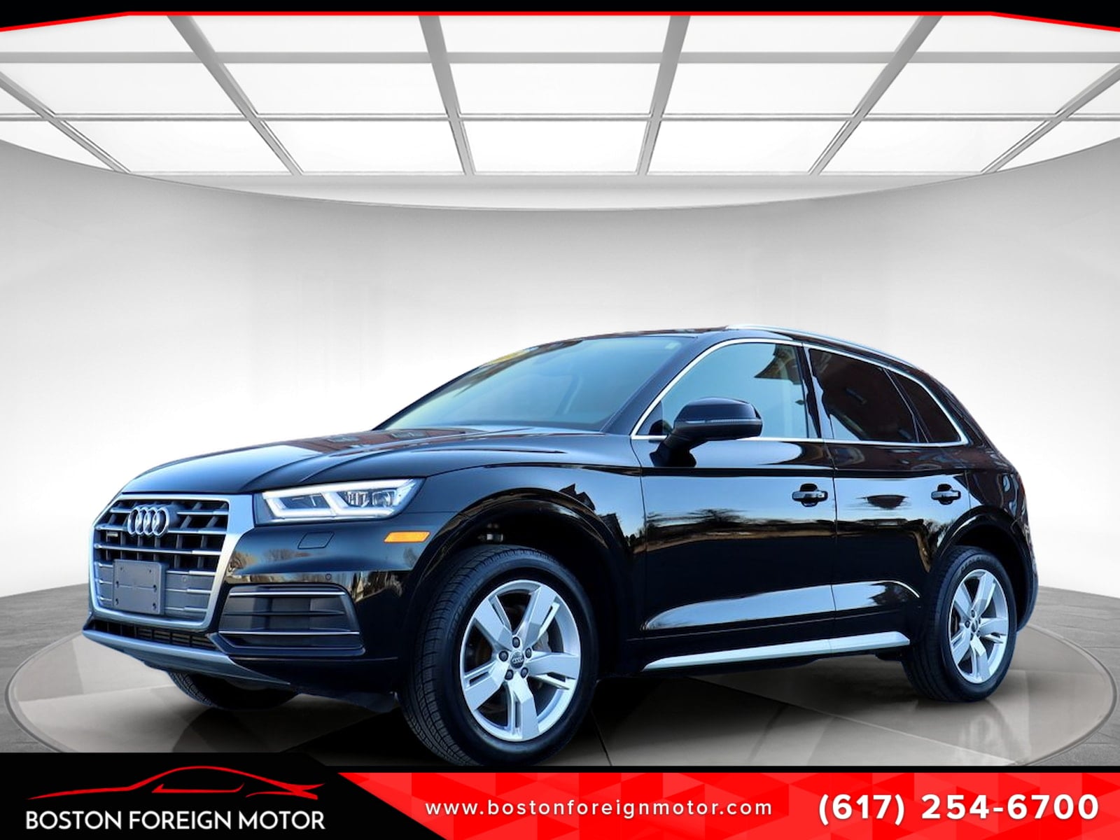 2018 Audi Q5 2.0T quattro S tronic Premium Plus's photo