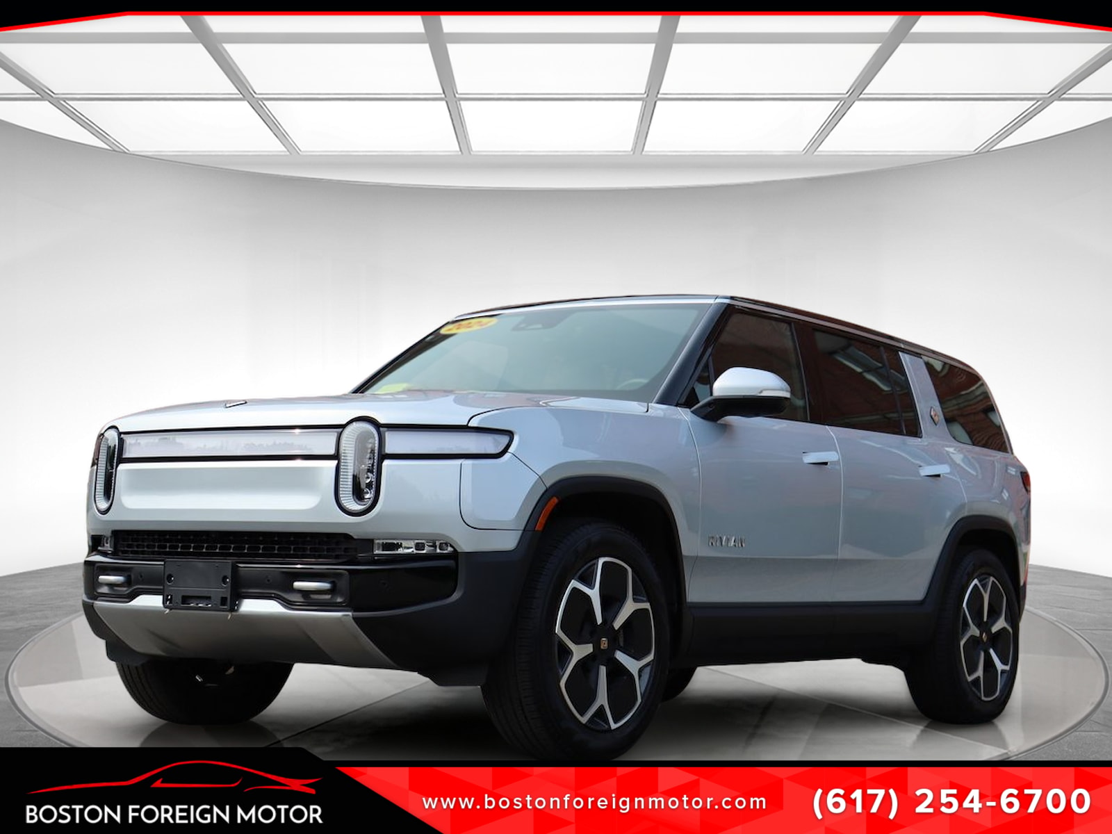  Rivian R1S