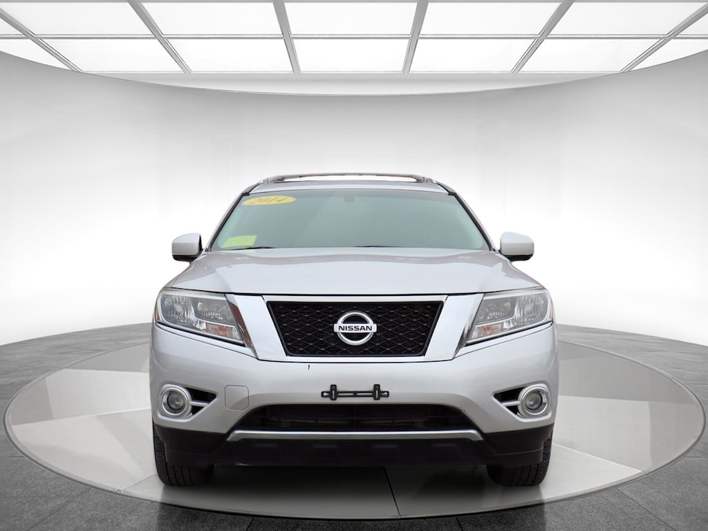 Used 2014 Nissan Pathfinder Platinum SUV
