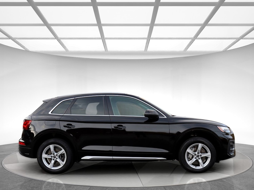 Used 2023 Audi Q5 40 Premium SUV