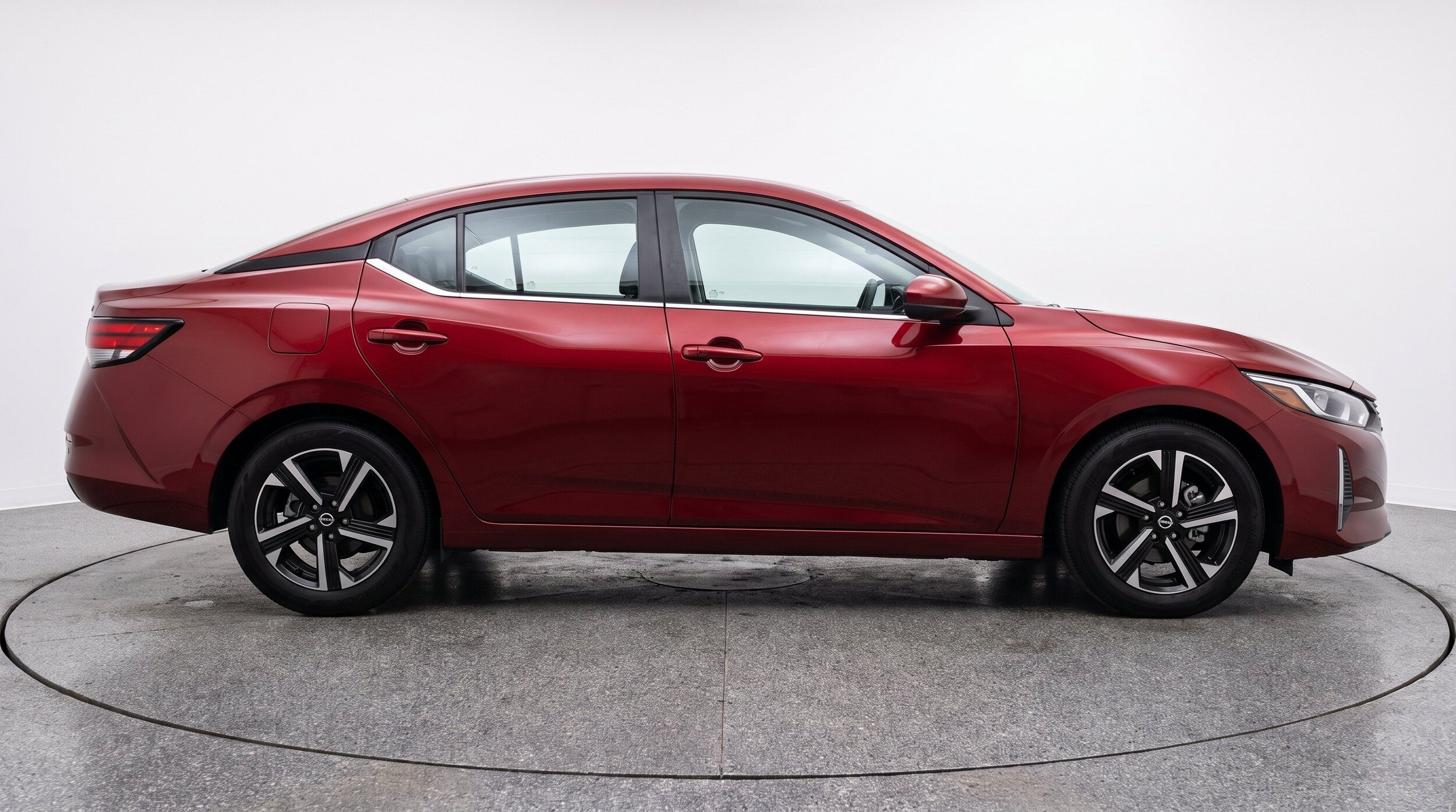 Thumbnail: 2025 Nissan Sentra - 10