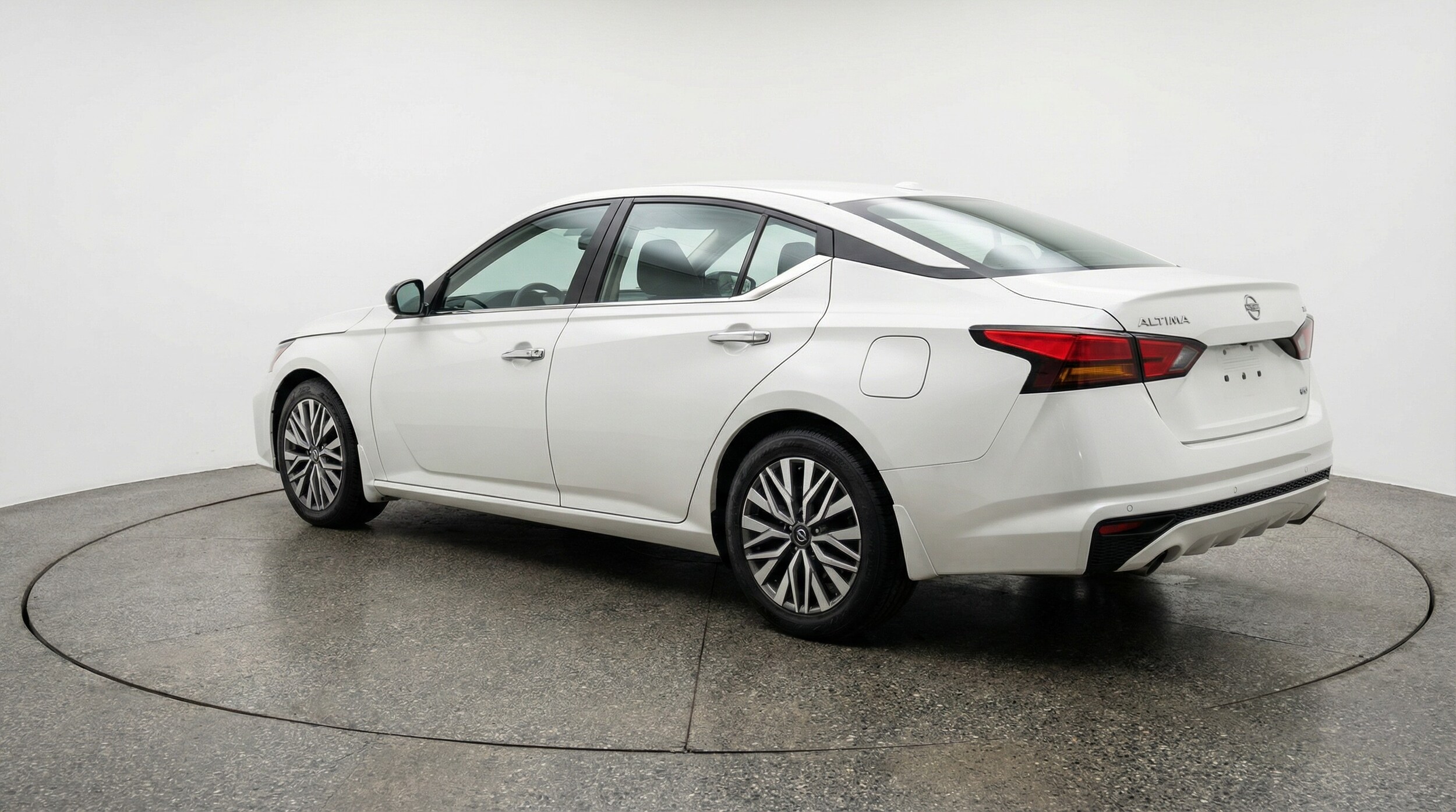 Thumbnail: 2025 Nissan Altima - 5