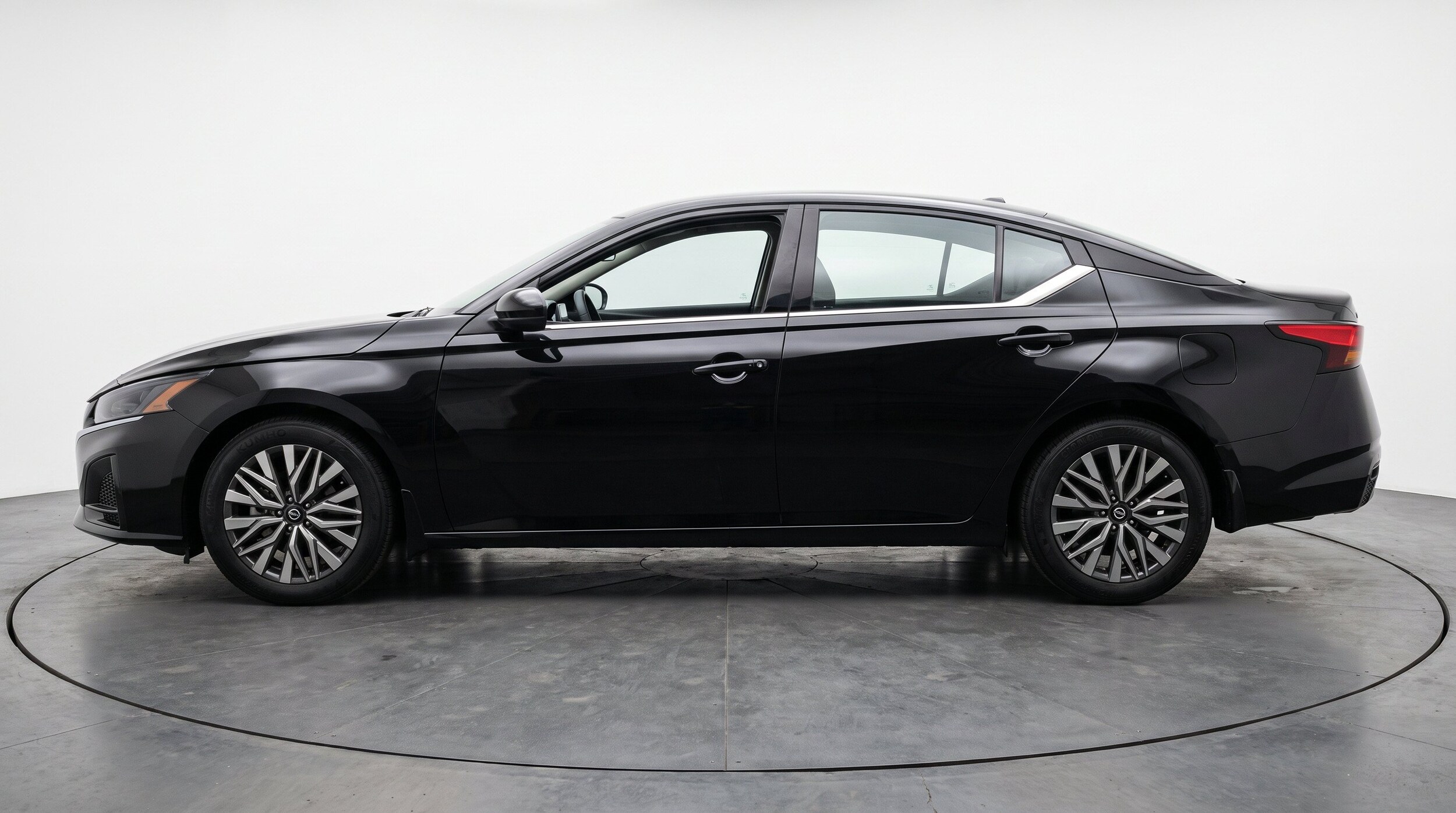 Thumbnail: 2026 Nissan Altima - 5