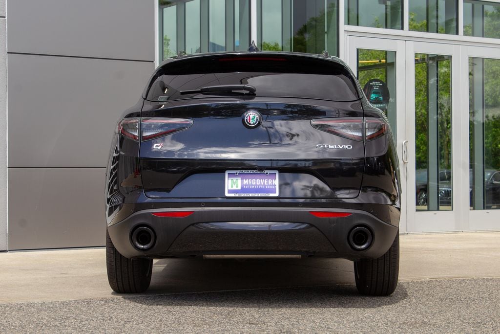2025 Alfa Romeo Stelvio Base - Photo 9