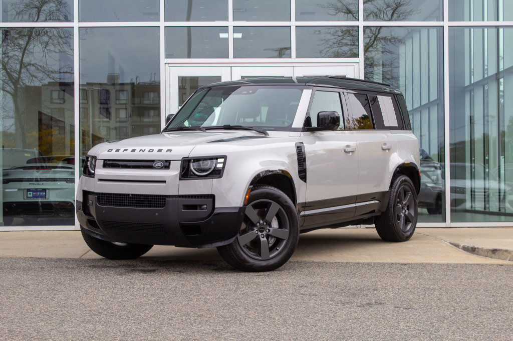 2026 Land Rover Defender 110