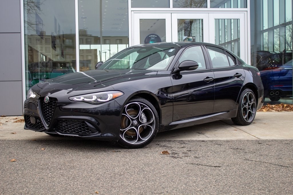 2025 Alfa Romeo Giulia AWD
