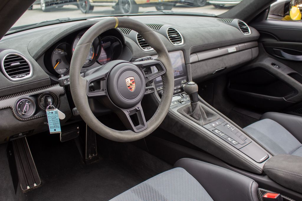 2024 Porsche 718 Spyder RS - Photo 12