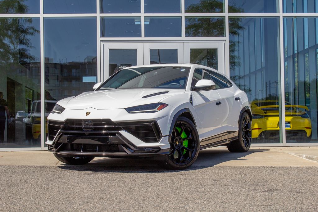 2024 Lamborghini Urus
