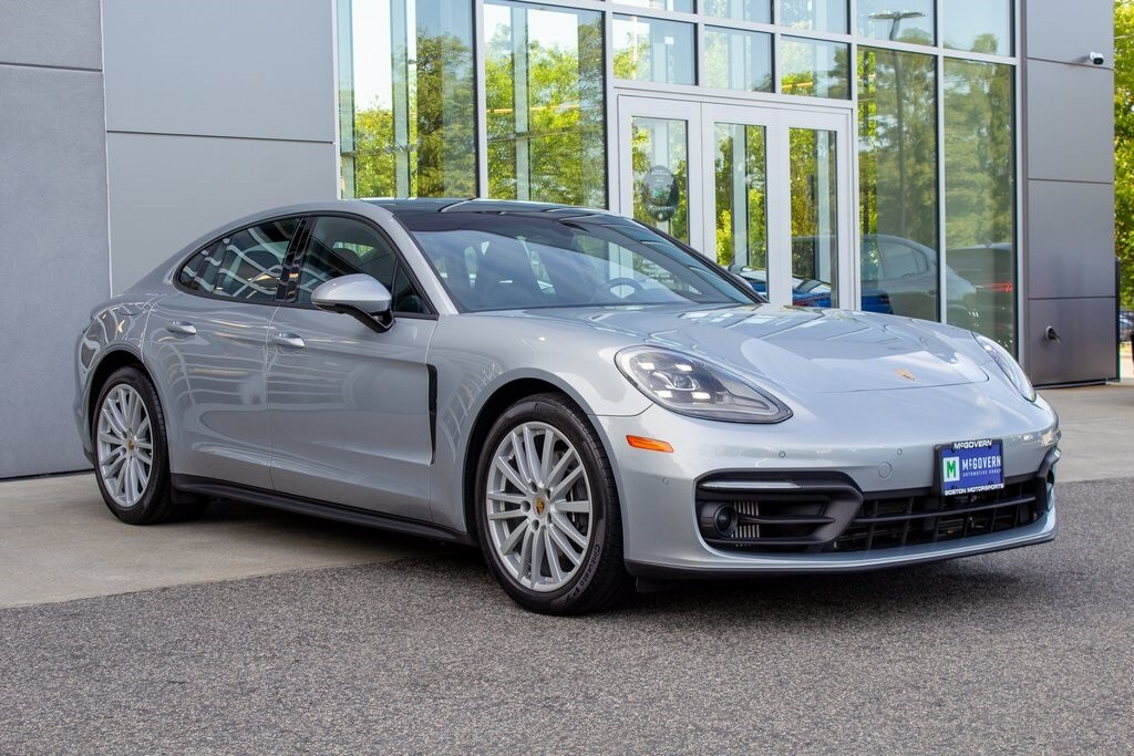 2021 Porsche Panamera 4 photo 3