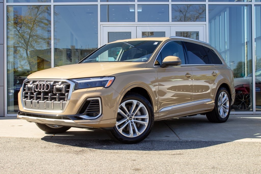 2025 Audi Q7 Premium Plus's photo