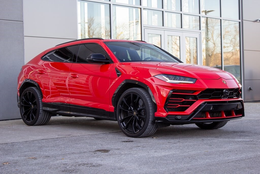 2020 Lamborghini Urus Base photo 3