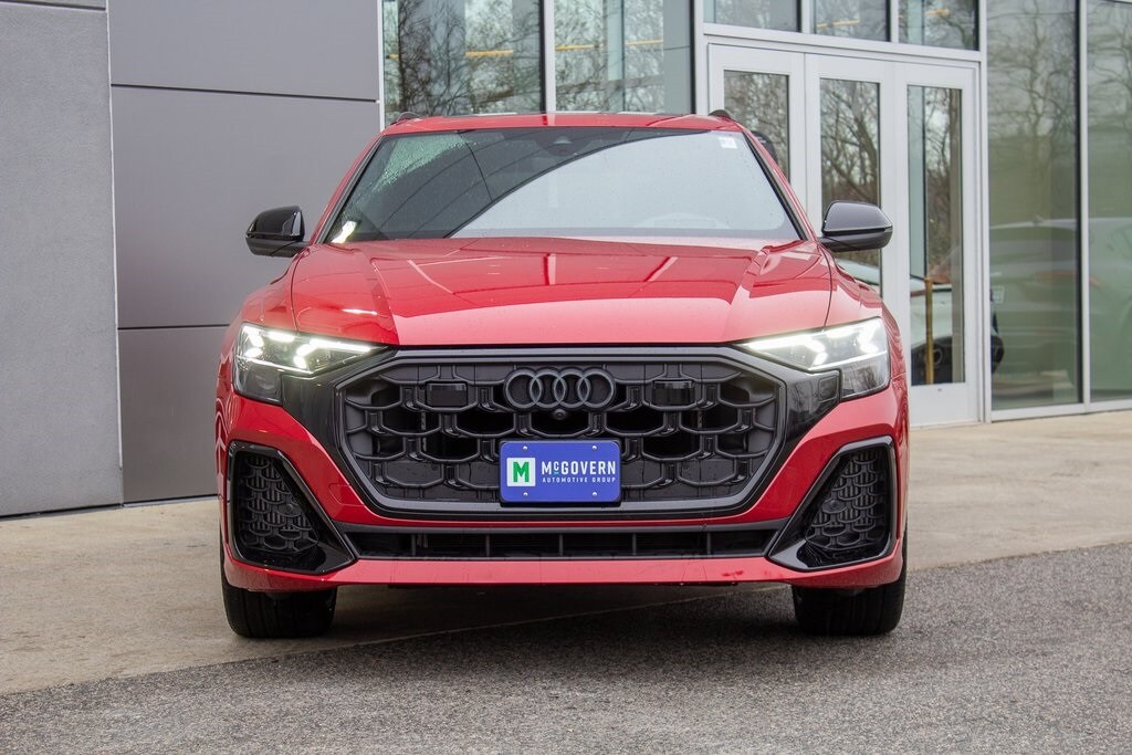 2025 Audi SQ8 Prestige photo 2