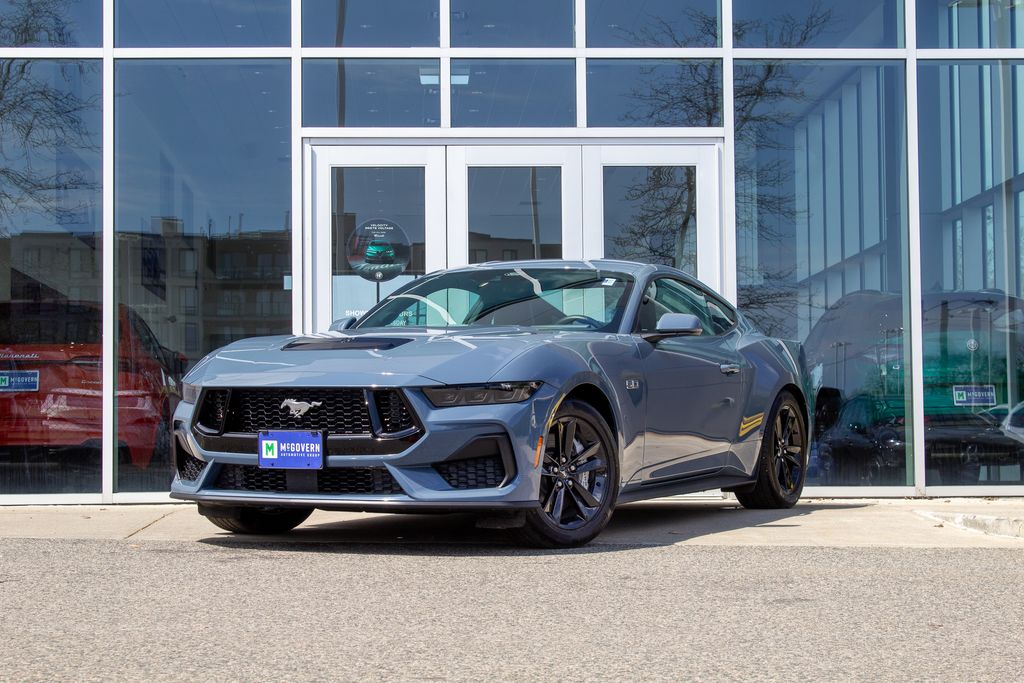 2025 Ford Mustang GT Fastback's photo