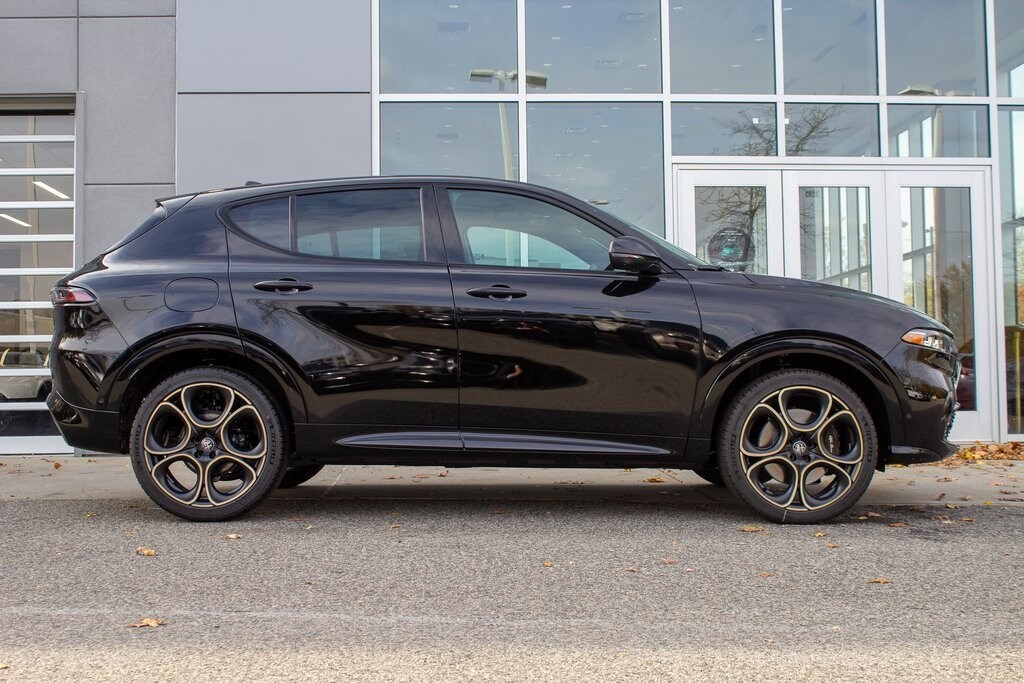 2025 Alfa Romeo Tonale BASE SPRINT photo 4