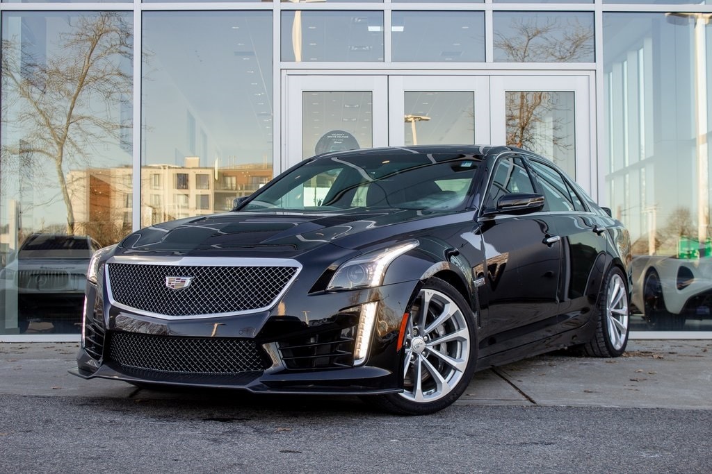 2016 Cadillac CTS-V Sedan V's photo