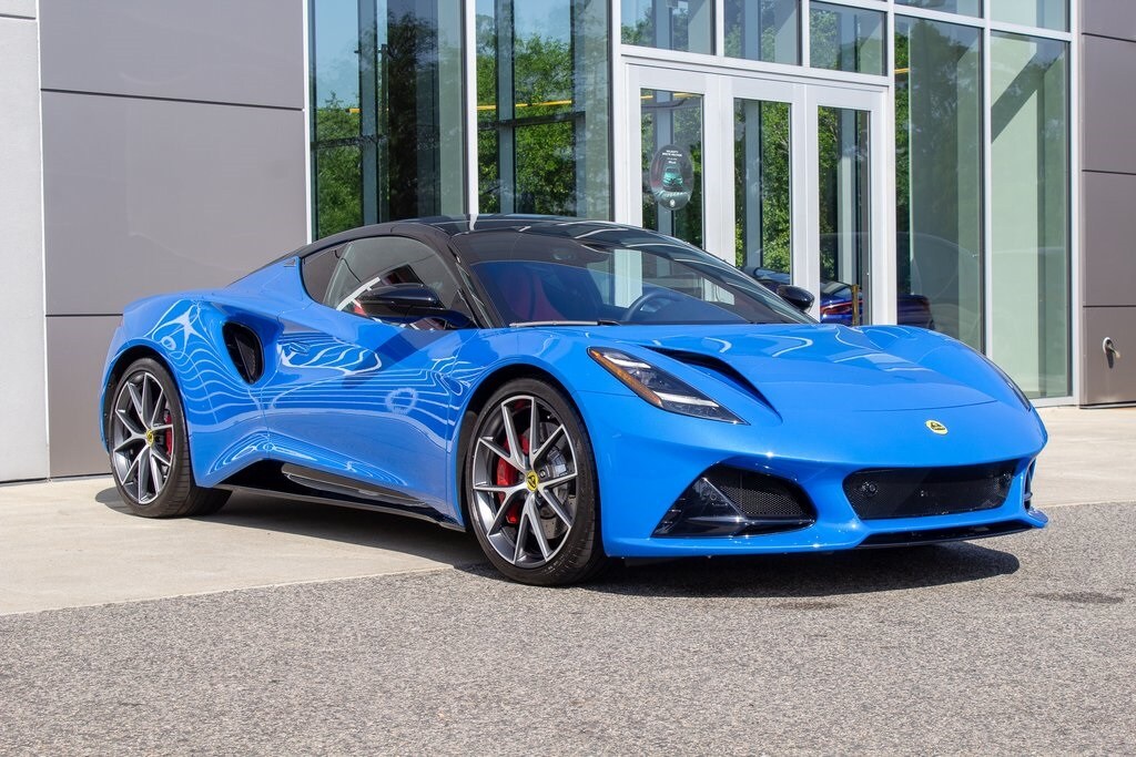 2024 Lotus Emira First Edition photo 3