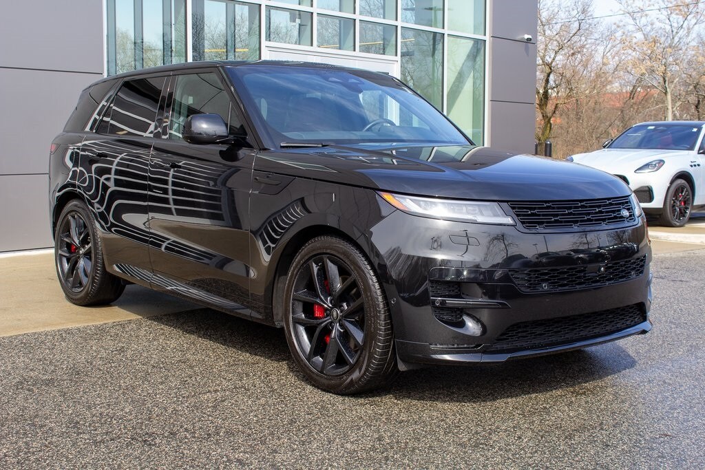 2024 Land Rover Range Rover Sport P400 Dynamic SE photo 3